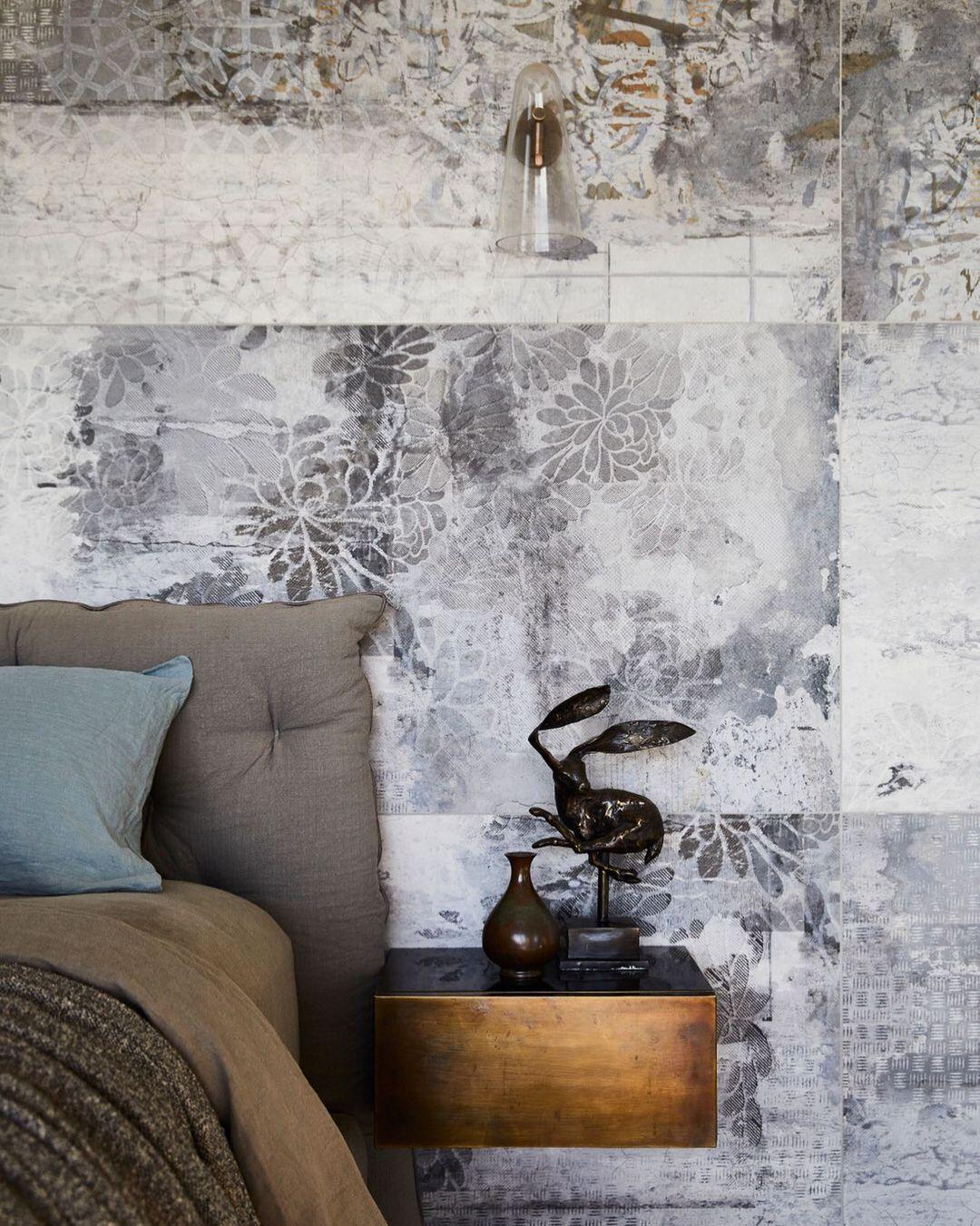 Conical Glass Plug-in Wall Lamp