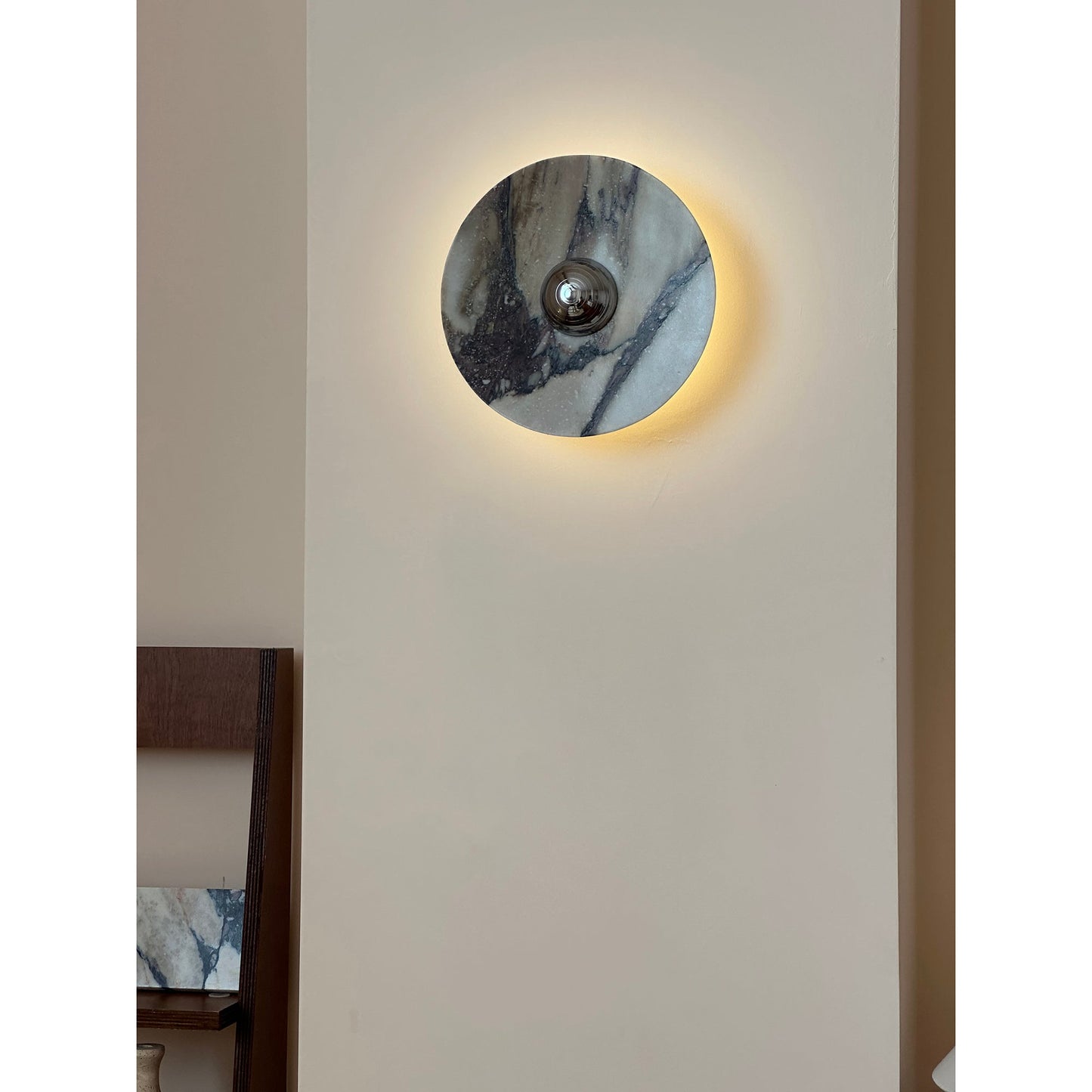 Calacatta Round Marble Sconce