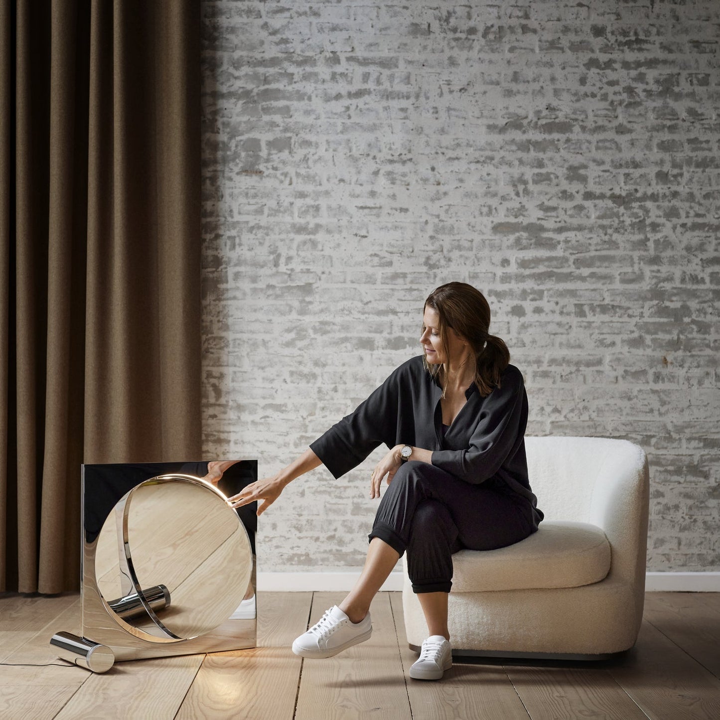 Eclipse Mirror Table Lamp