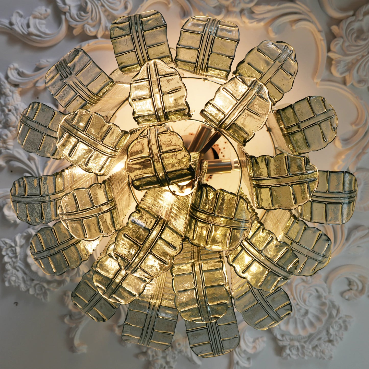 Elegant Murano Leaf Shaped Green Ceiling Lamp