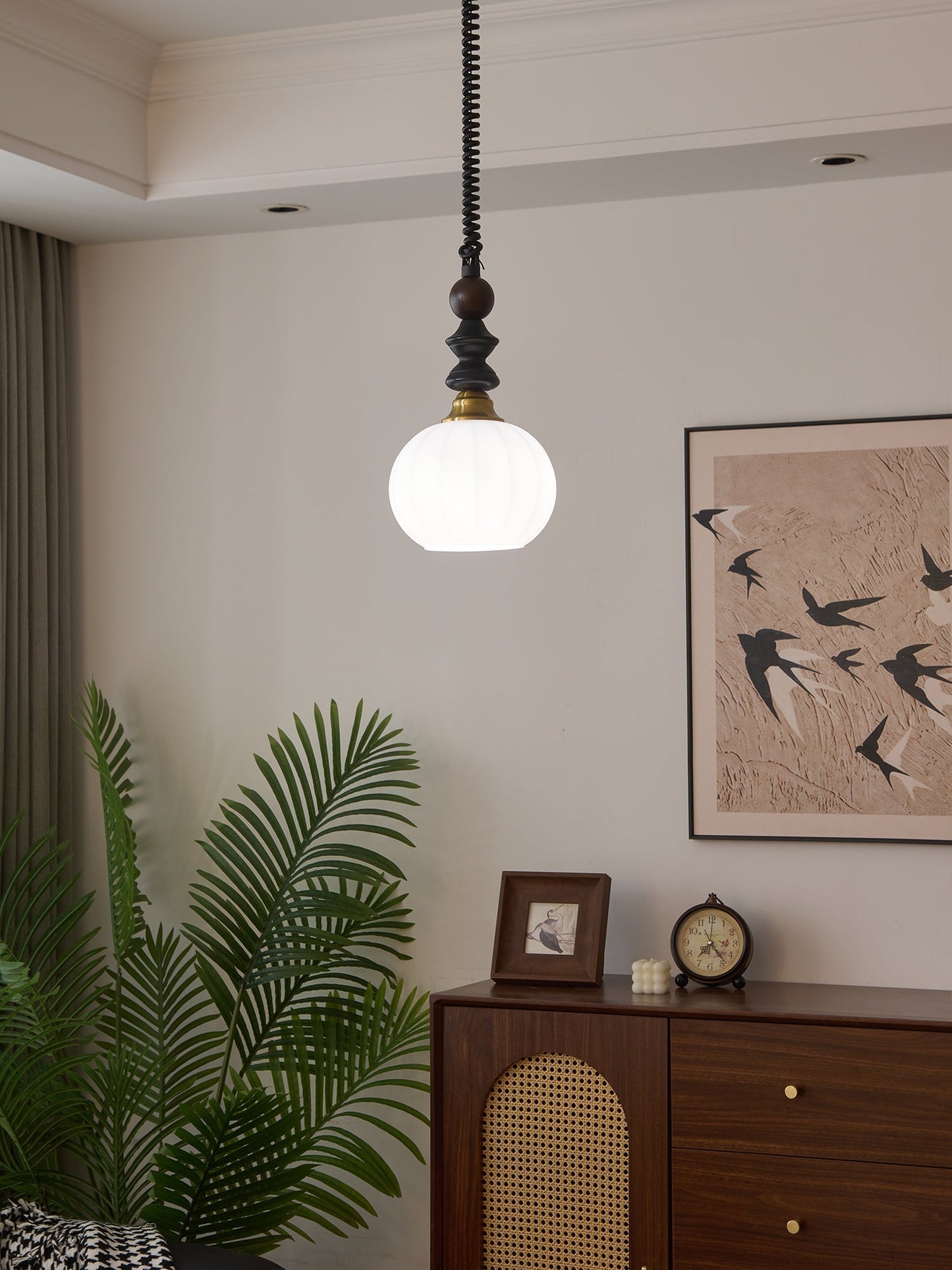 Halcyon Arch Pendant Light