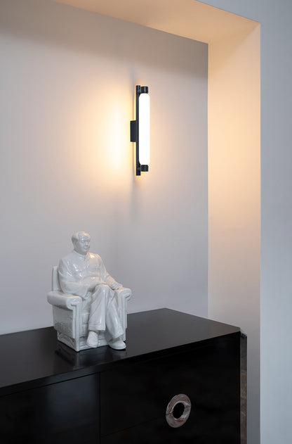 La Roche Wall Lamp