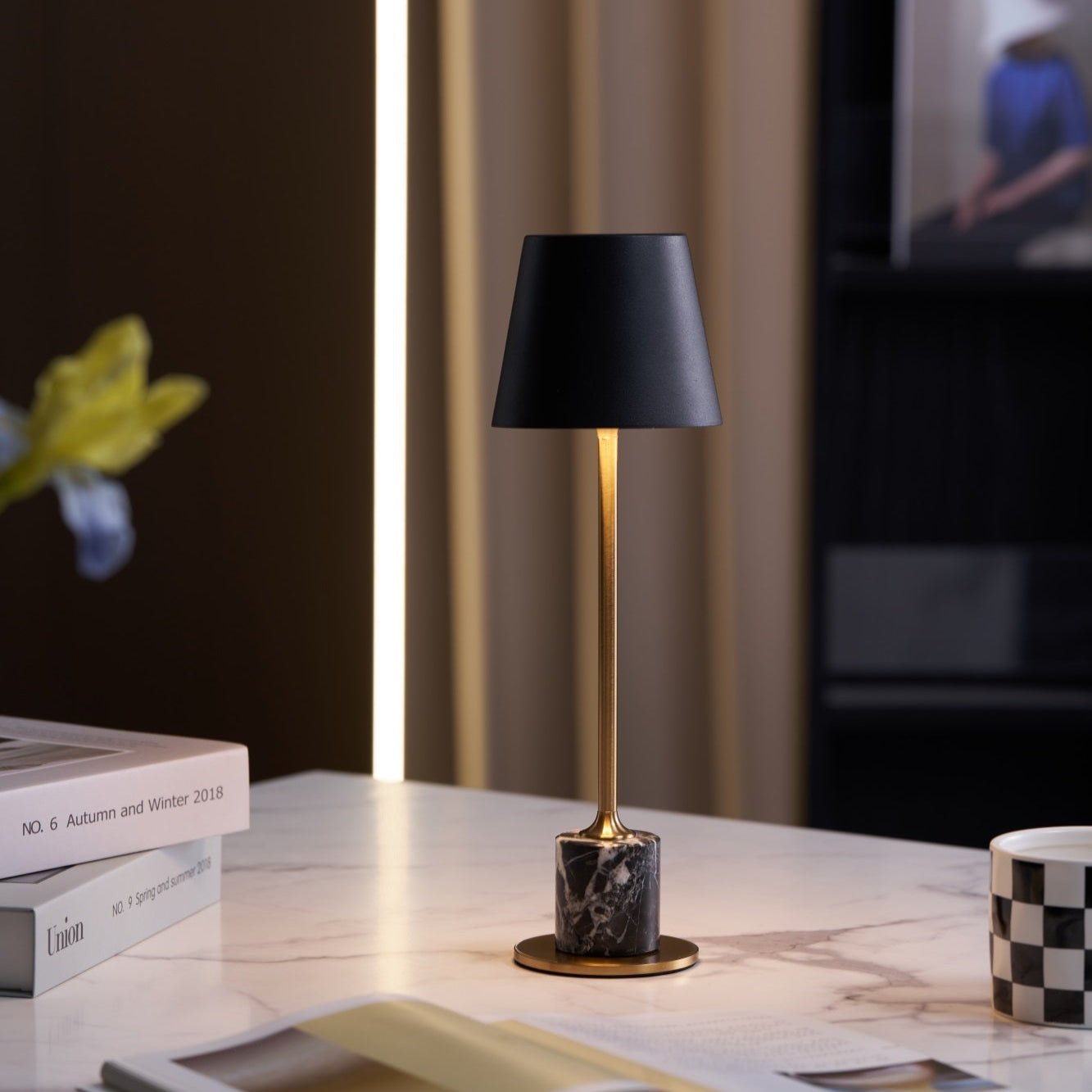 Lirio Mini Marble Table Lamp