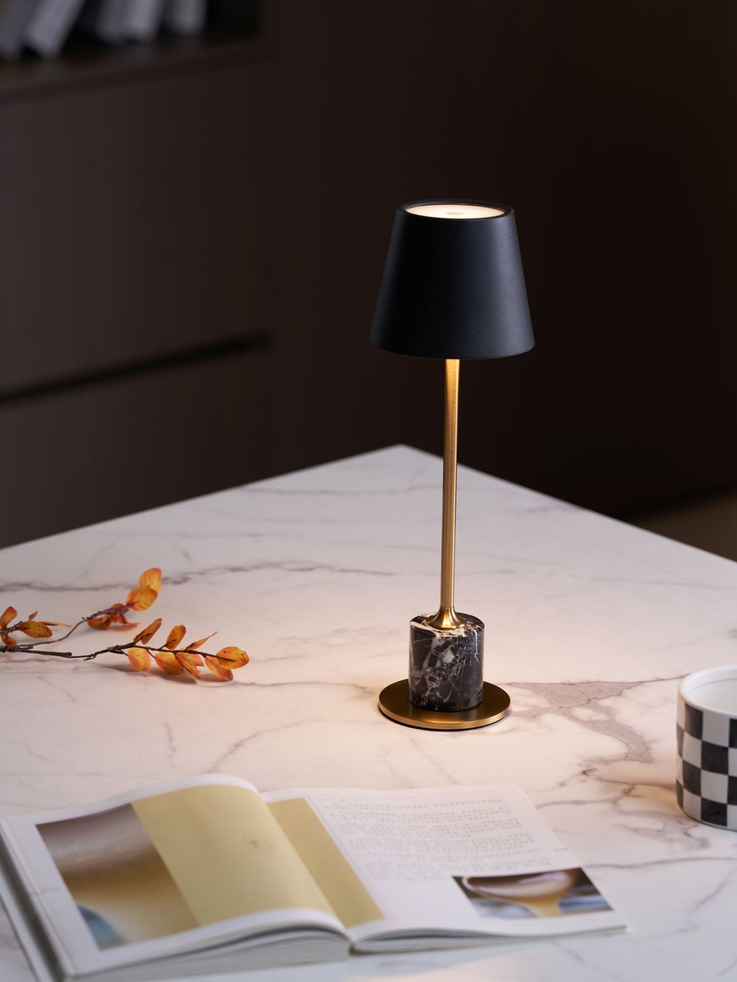 Lirio Mini Marble Table Lamp