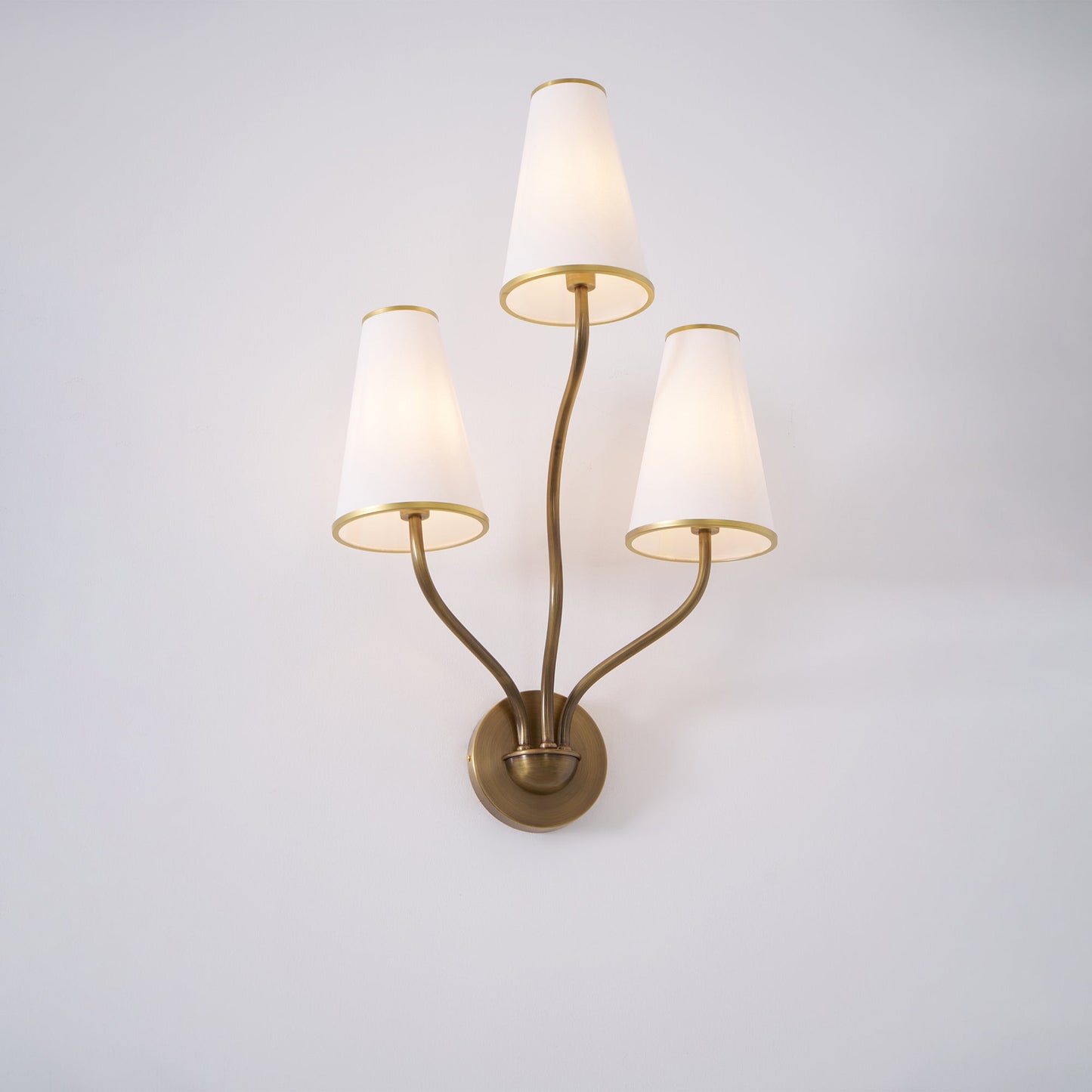Montreuil Wall Lamp