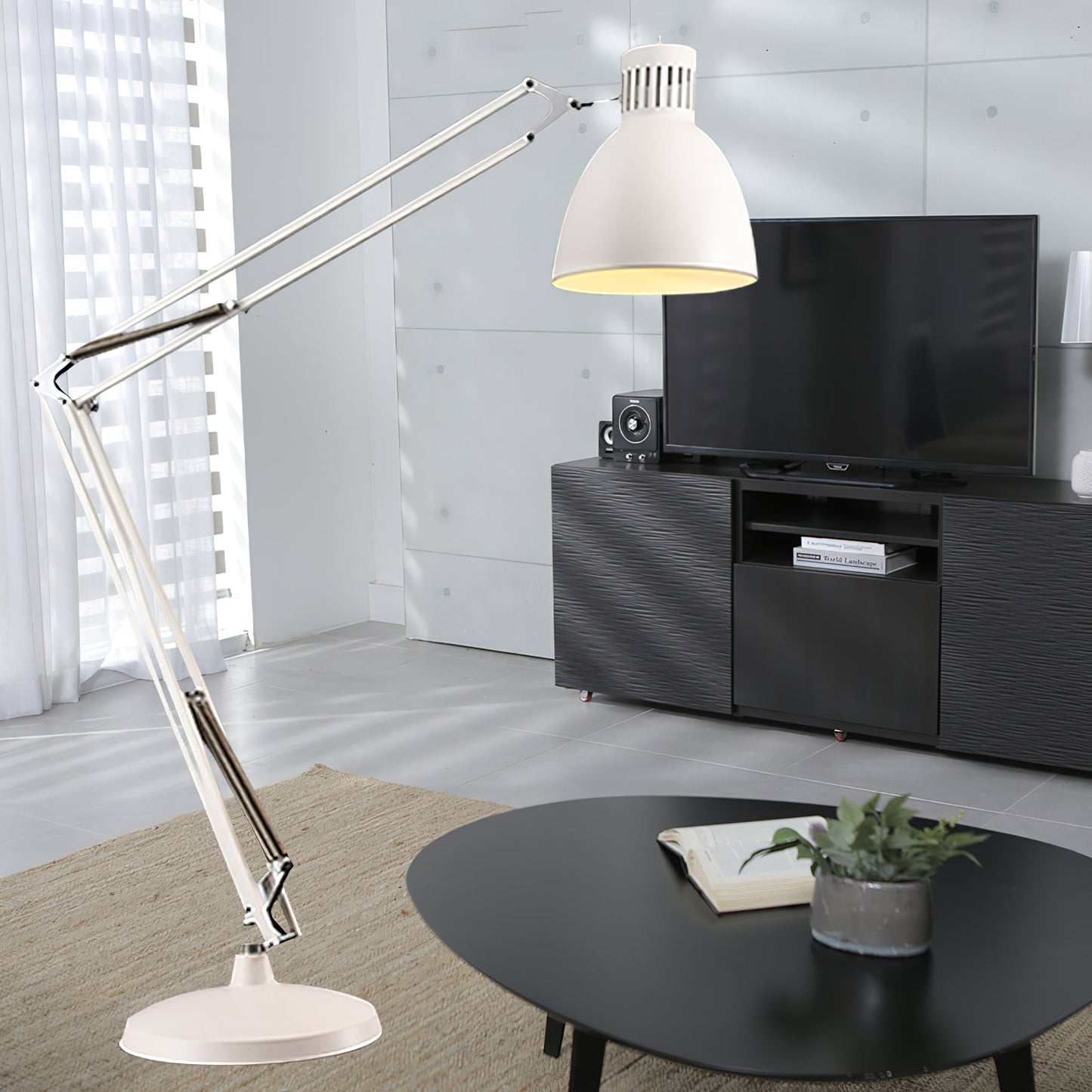 Naska Floor Lamp