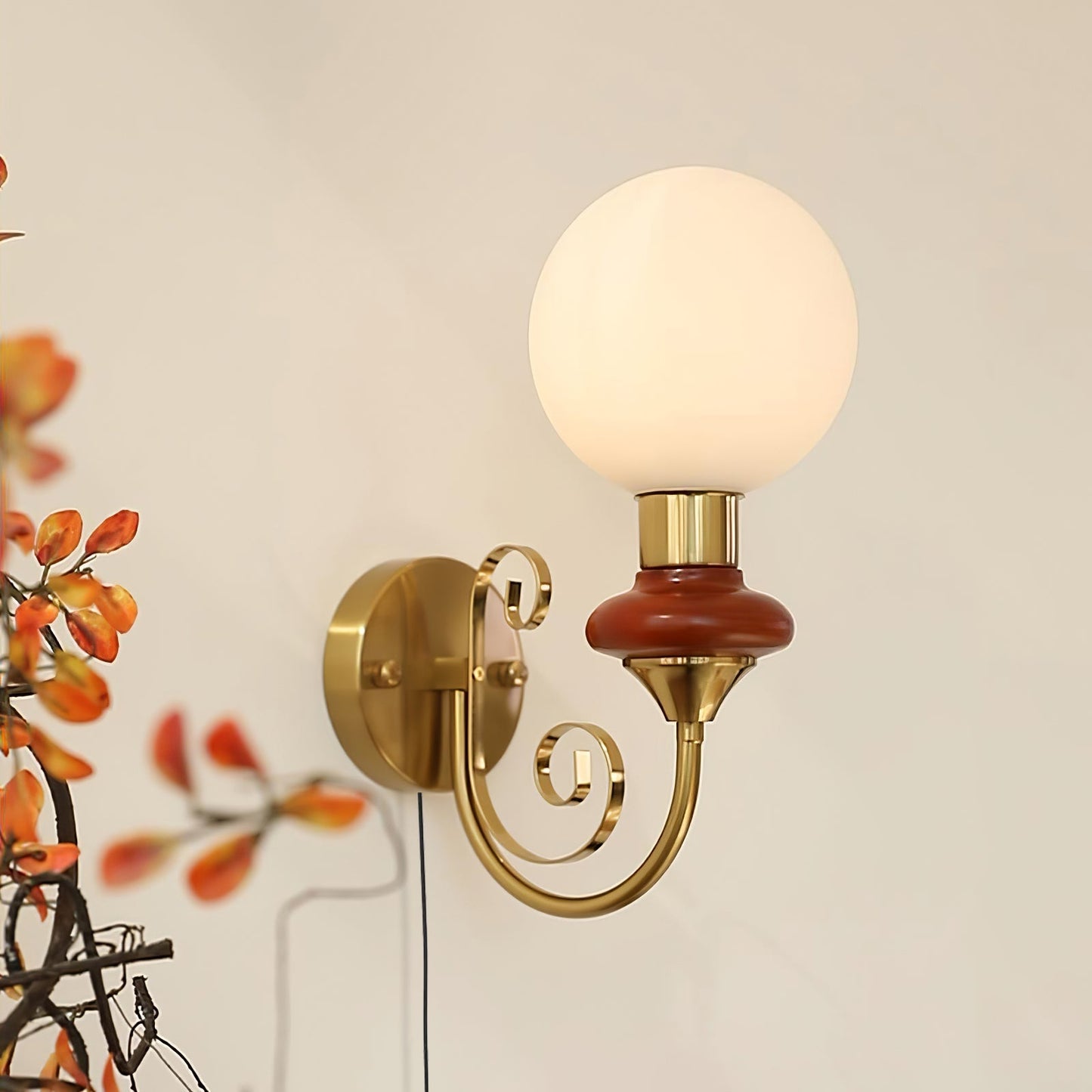 Onyx Plug-in Wall Lamp