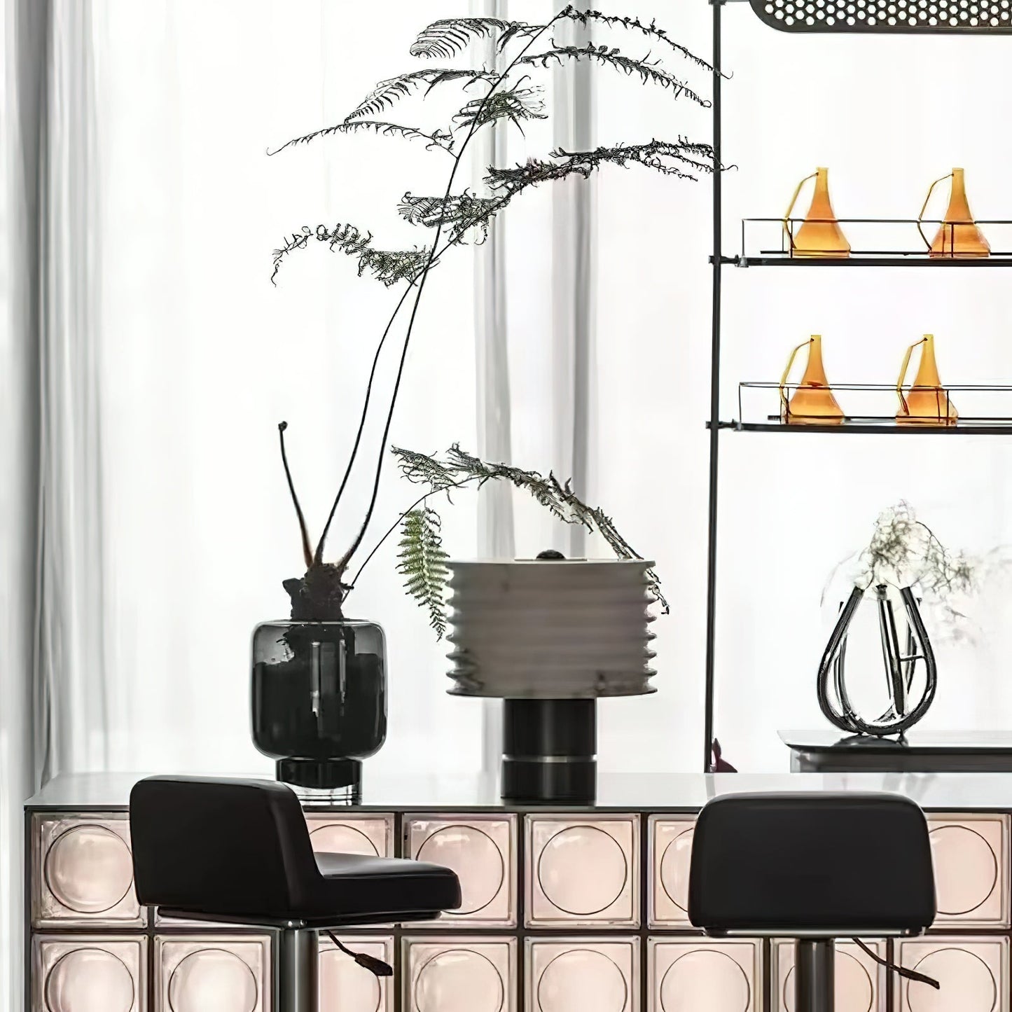 Outela Table Lamp