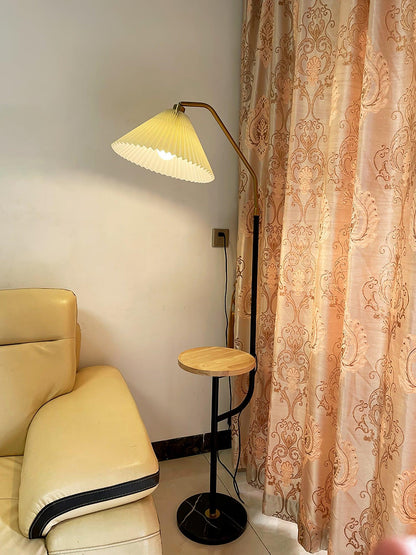 Ozz Floor Lamp