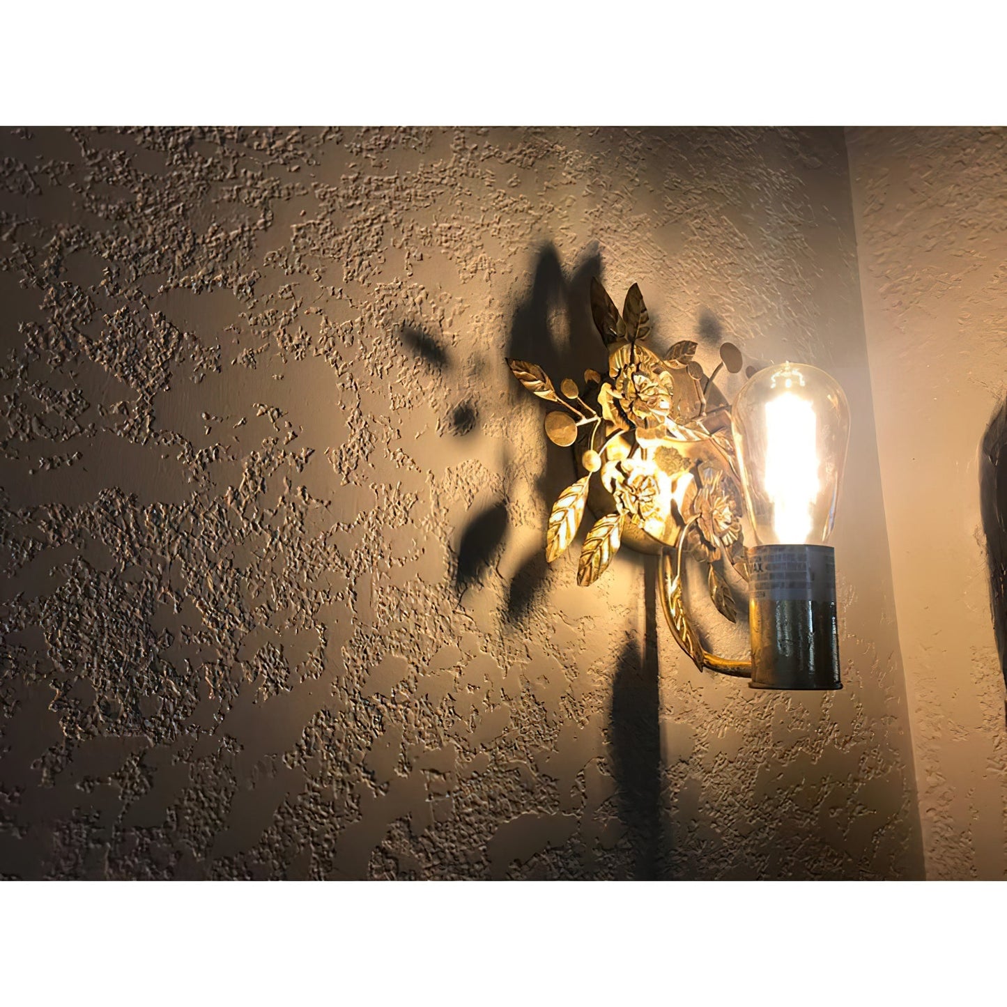 Paradiso Wall Lamp