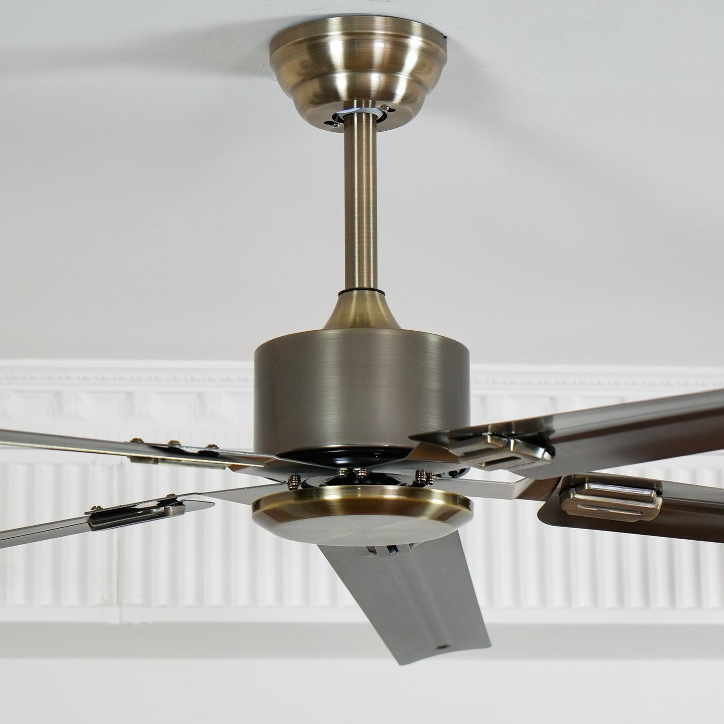 Rozzen Ceiling Fan 52≦