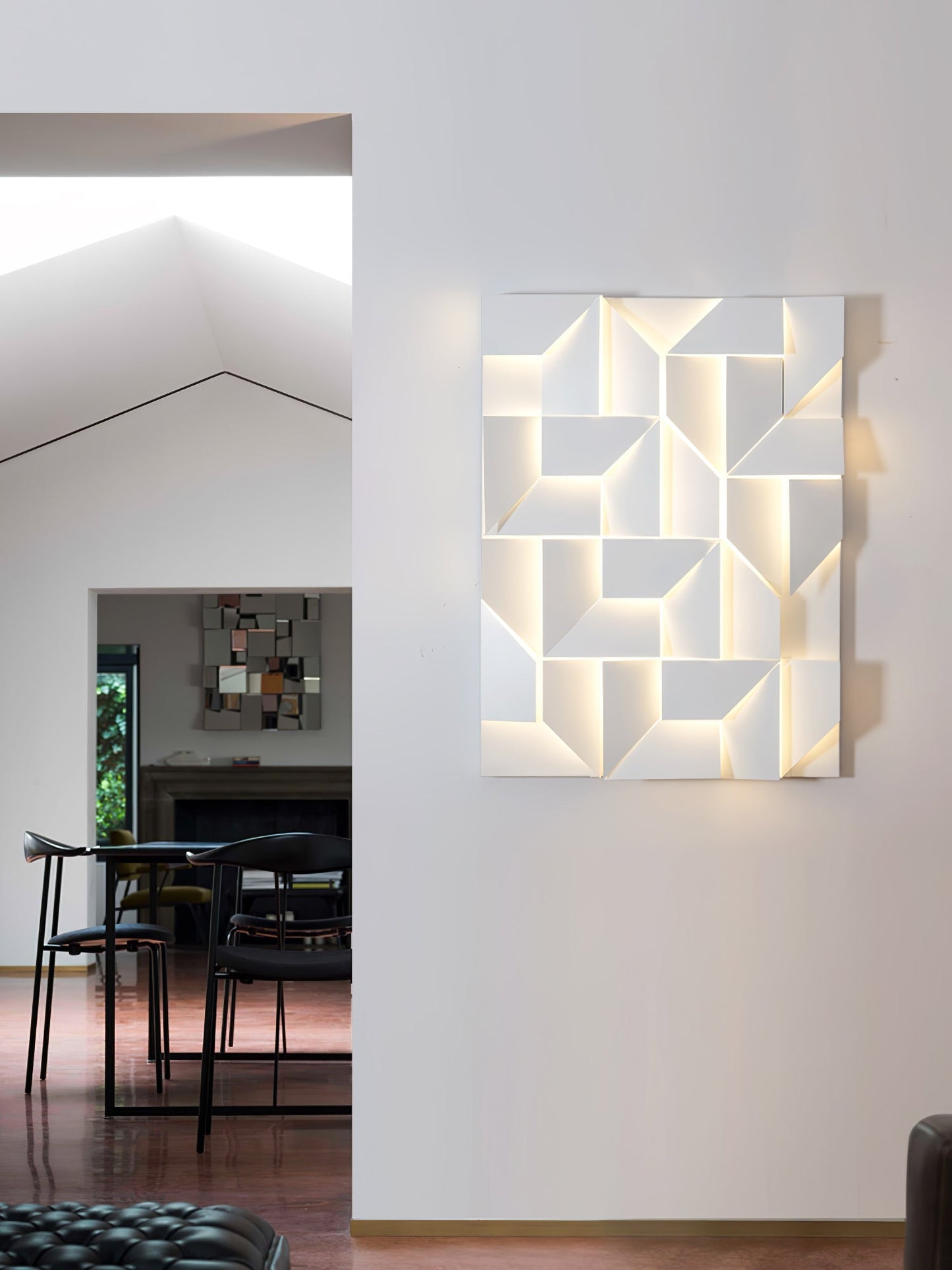 Shadows Grand Plug-in Sconce