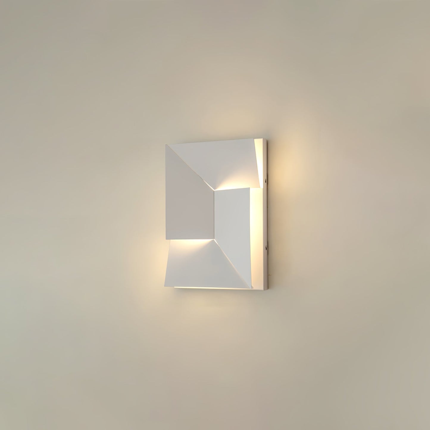 Shadows Grand Sconce