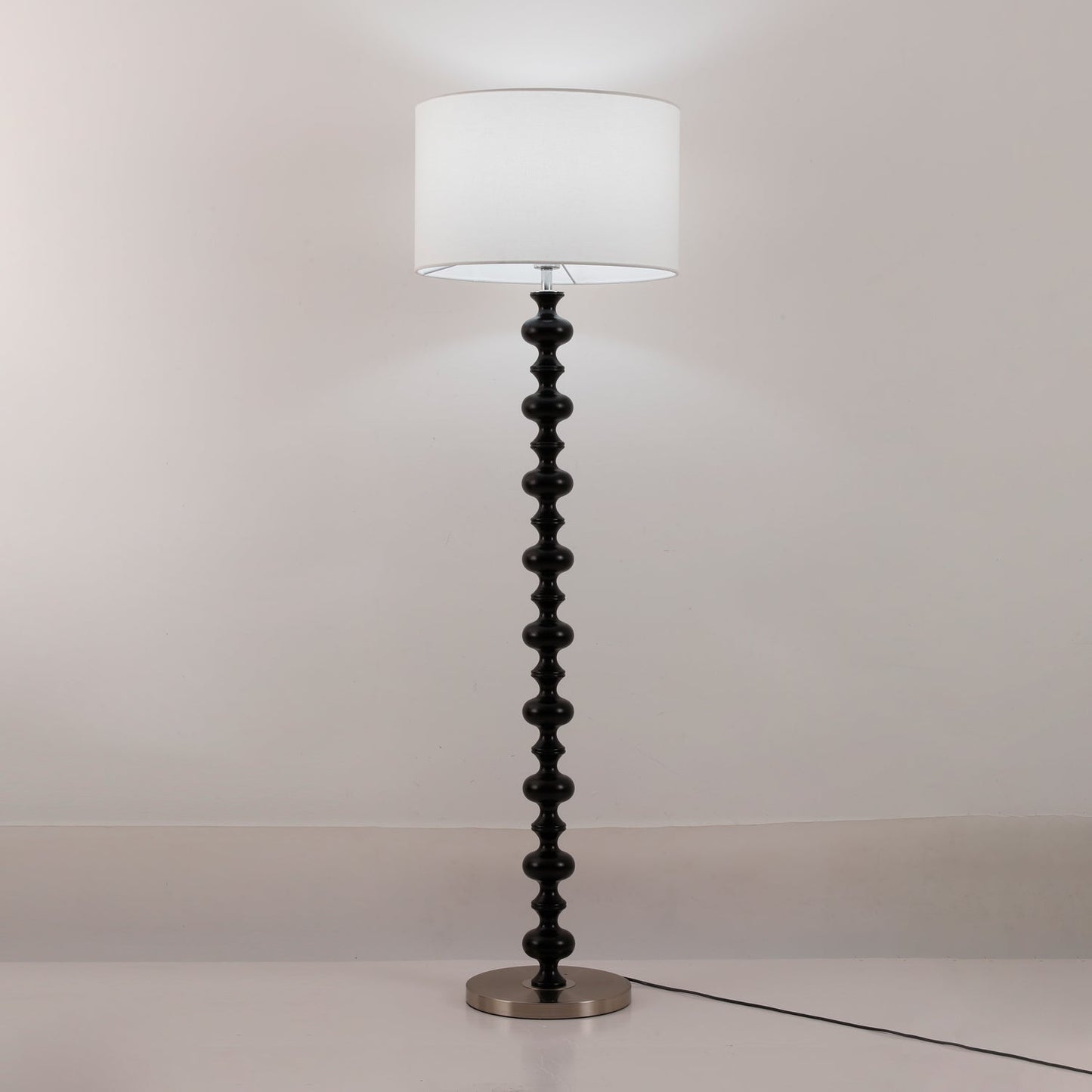 Vera Floor Lamp